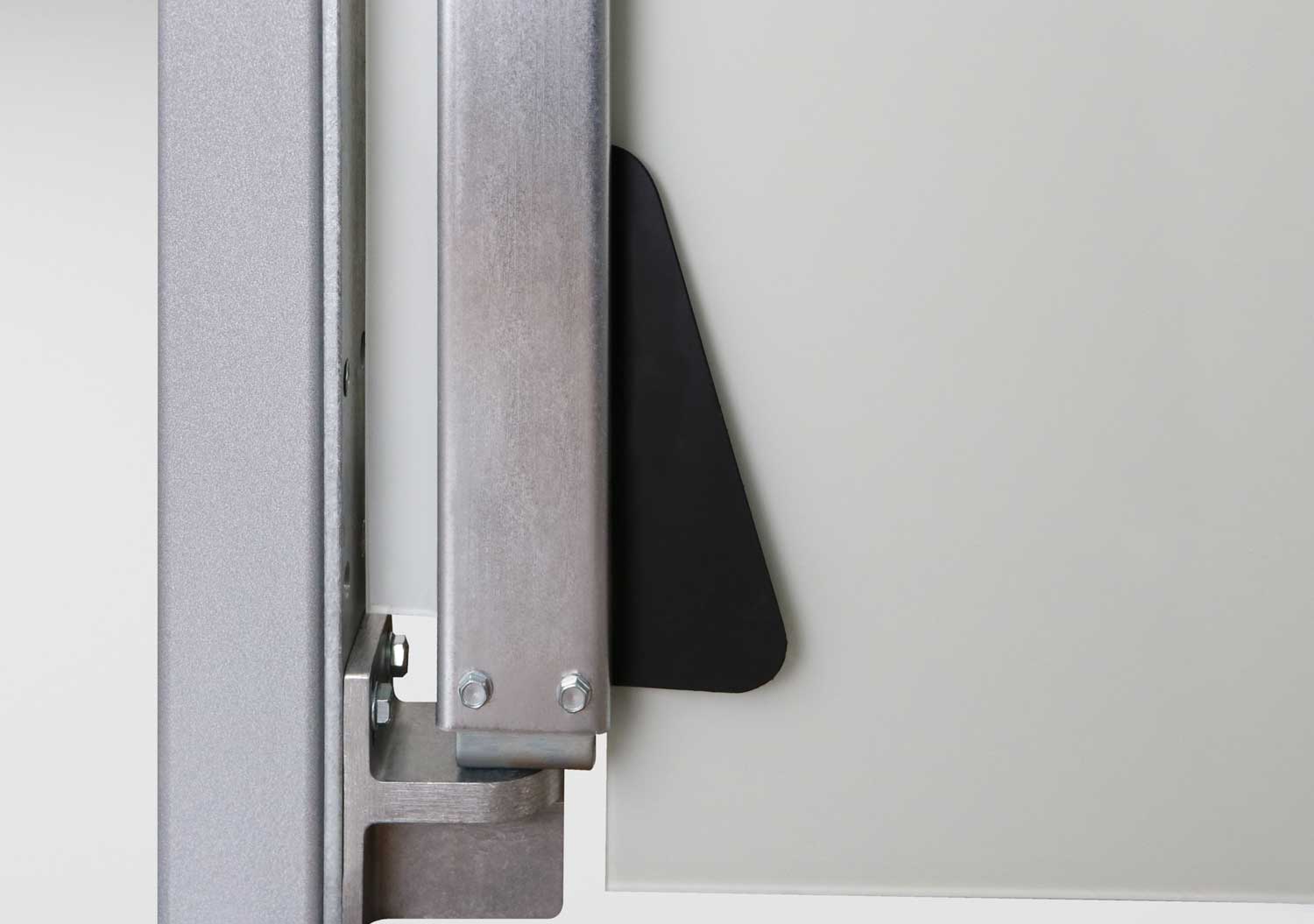 BKM-Poly-Detail-Einreischutz_Kachel2
